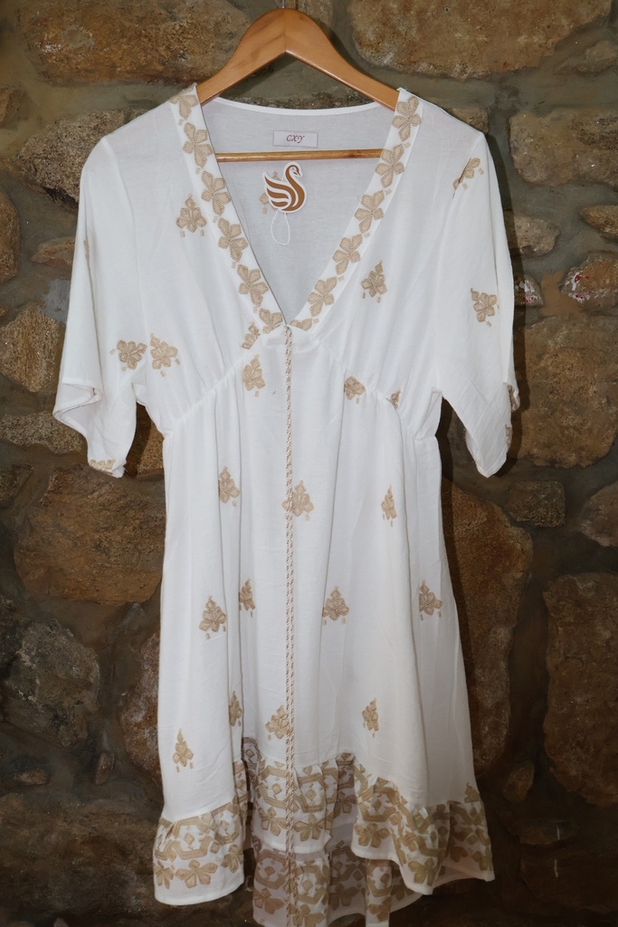 Vestido Curto com Bordado Étnico Dourado e Decote V