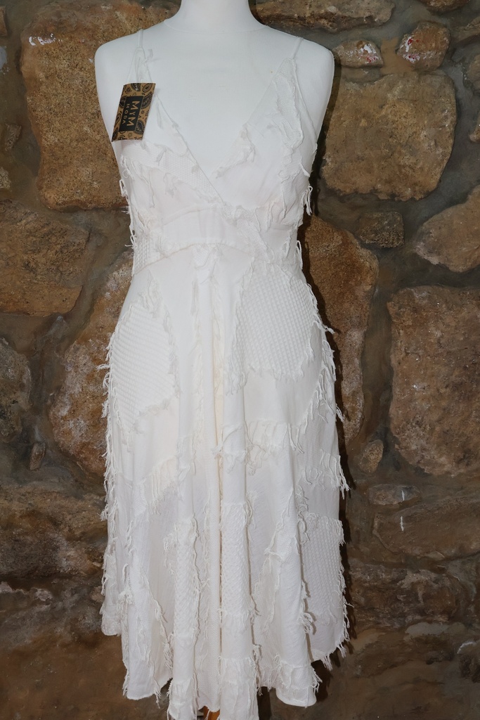 Vestido de Alças com Trama Rústica