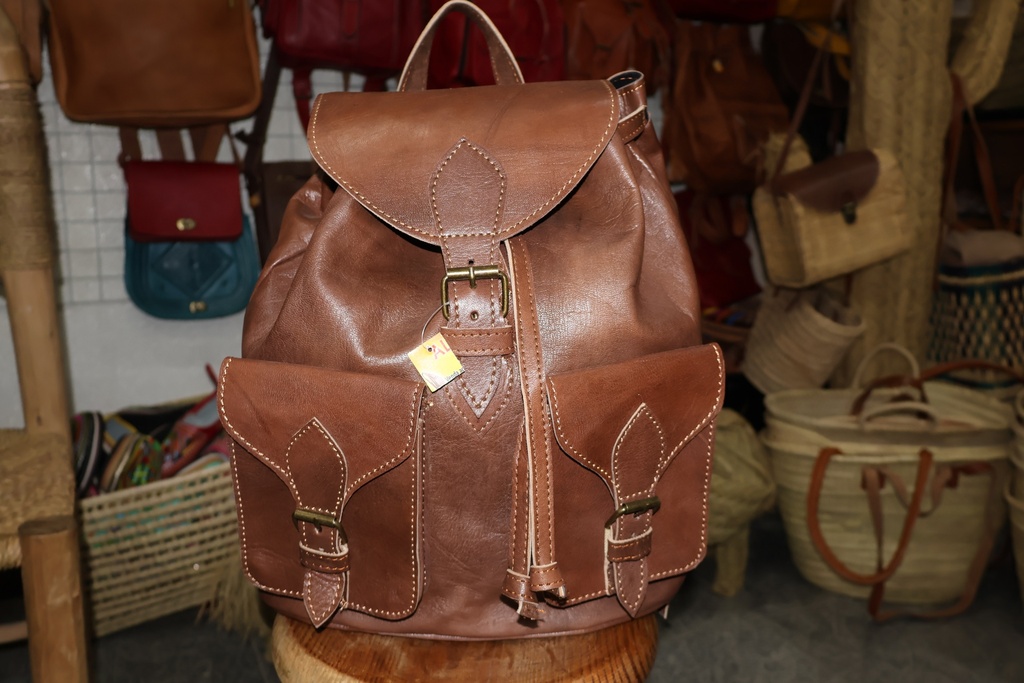 Mochila Rústica em Pele Castanha