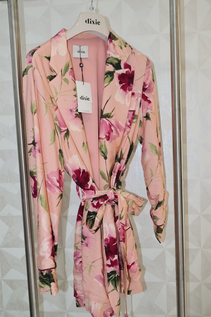Kimono Rosa com Estampado Floral e Cinto