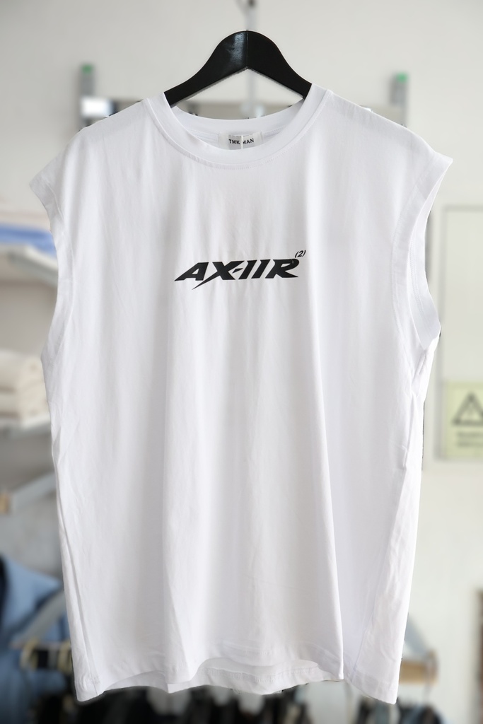 T-Shirt sem Mangas Branca com Estampado