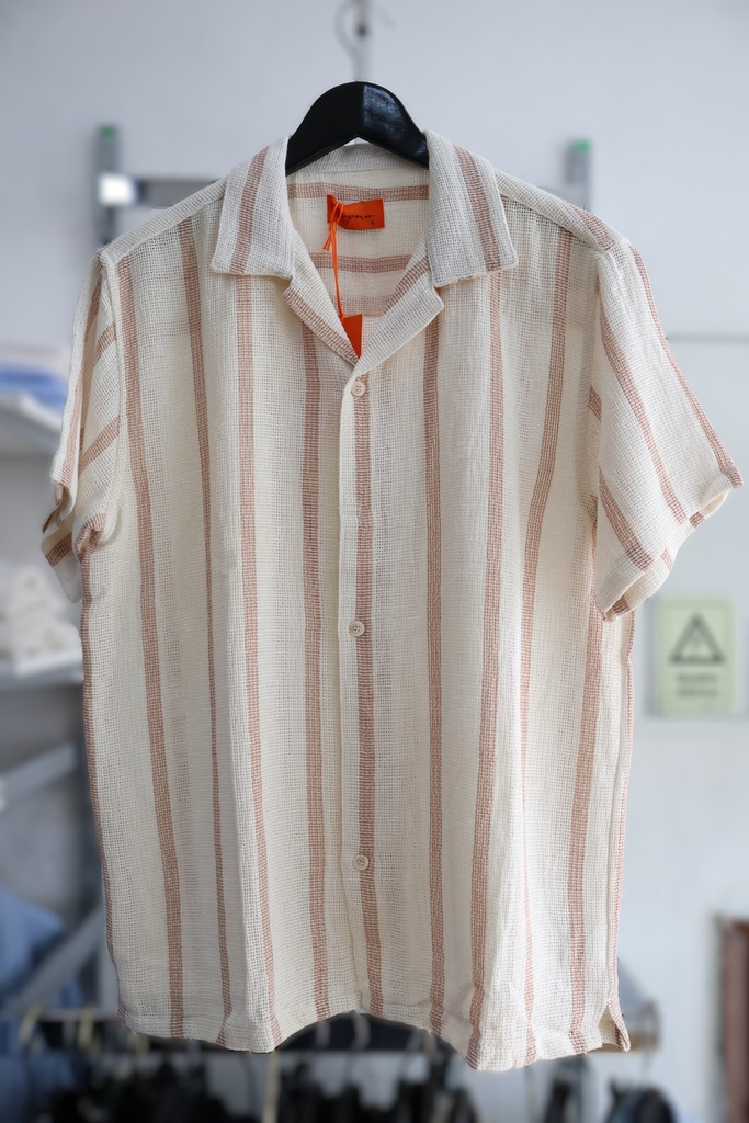 Camisa de Manga Curta Texturizada às Riscas Terracota