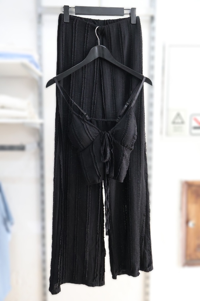 Conjunto de Top e Calças Texturizado Preto