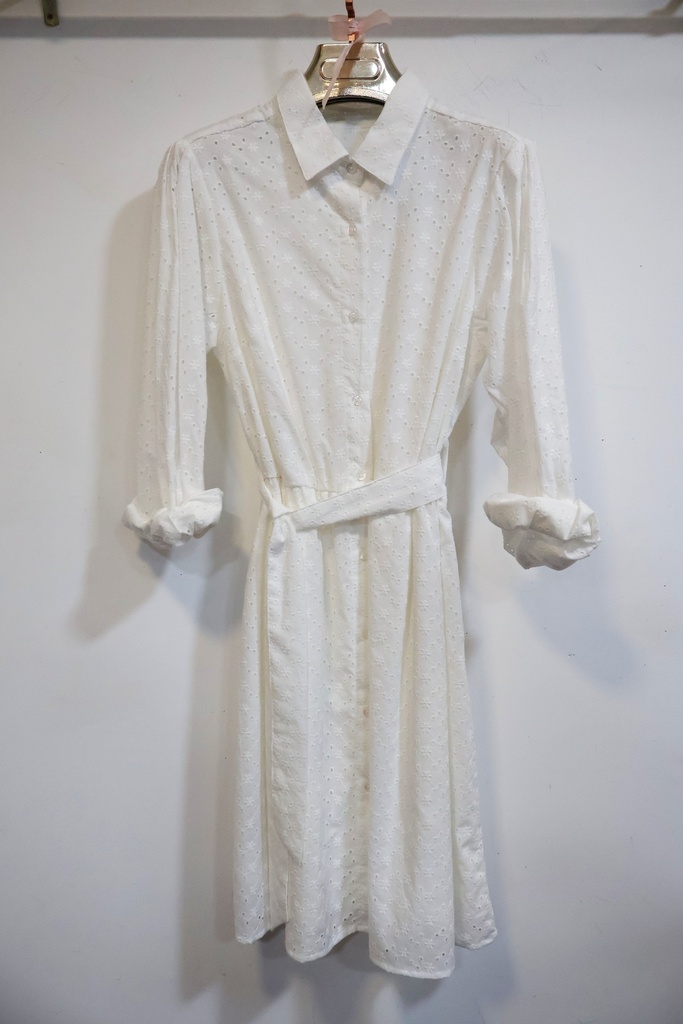 Vestido Camiseiro Branco em Bordado Inglês