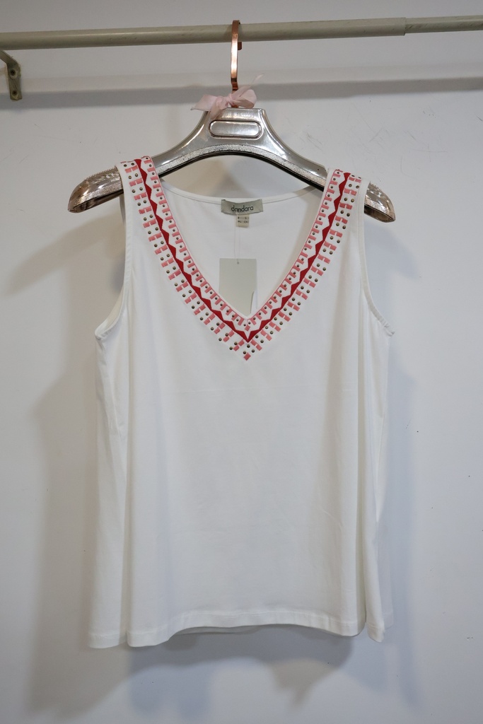 Top Sem Mangas Branco com Decote Geométrico e Aplicações