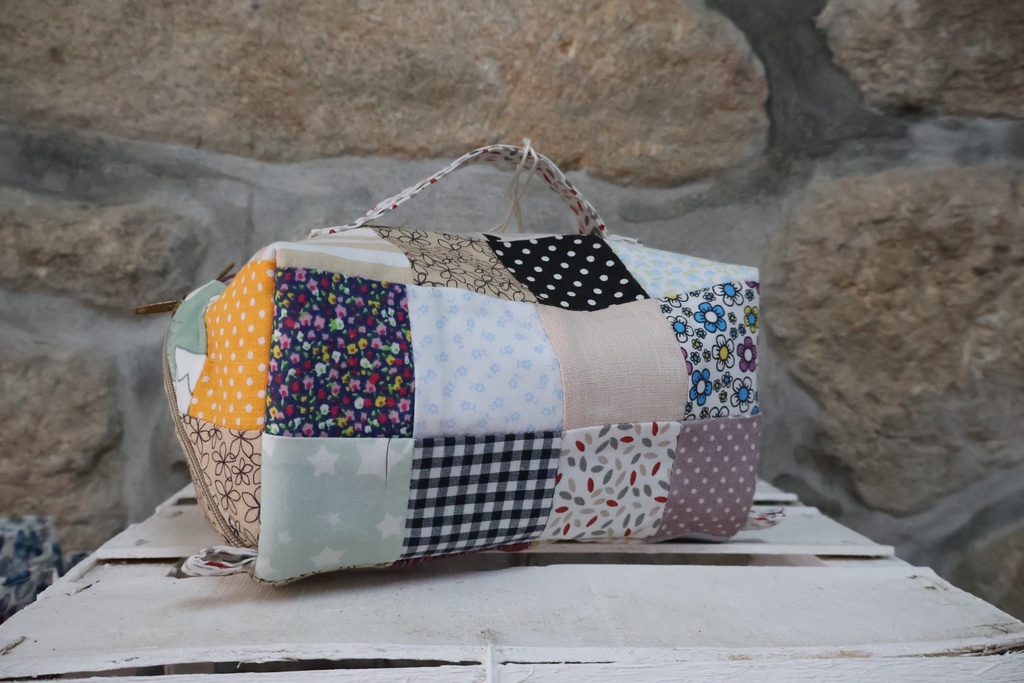 Bolsa Necessaire em Patchwork