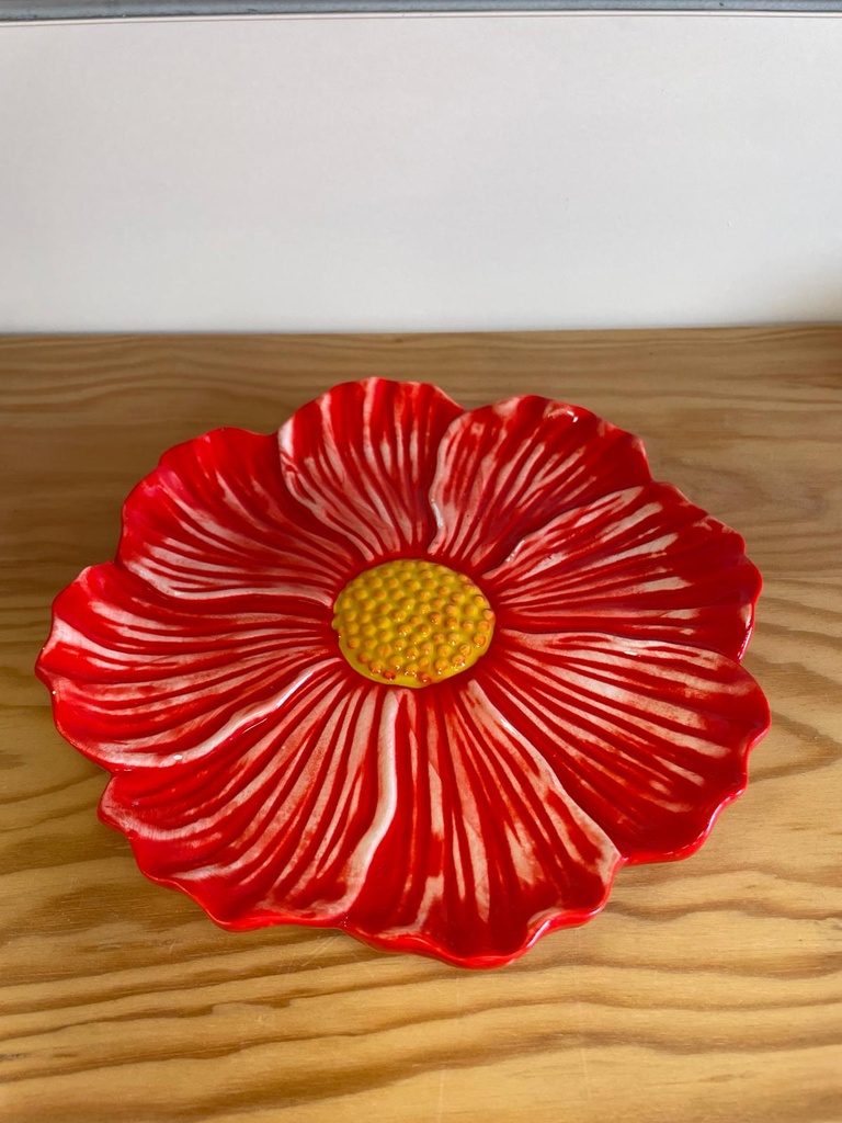 Prato em Cerâmica com Formato de Flor