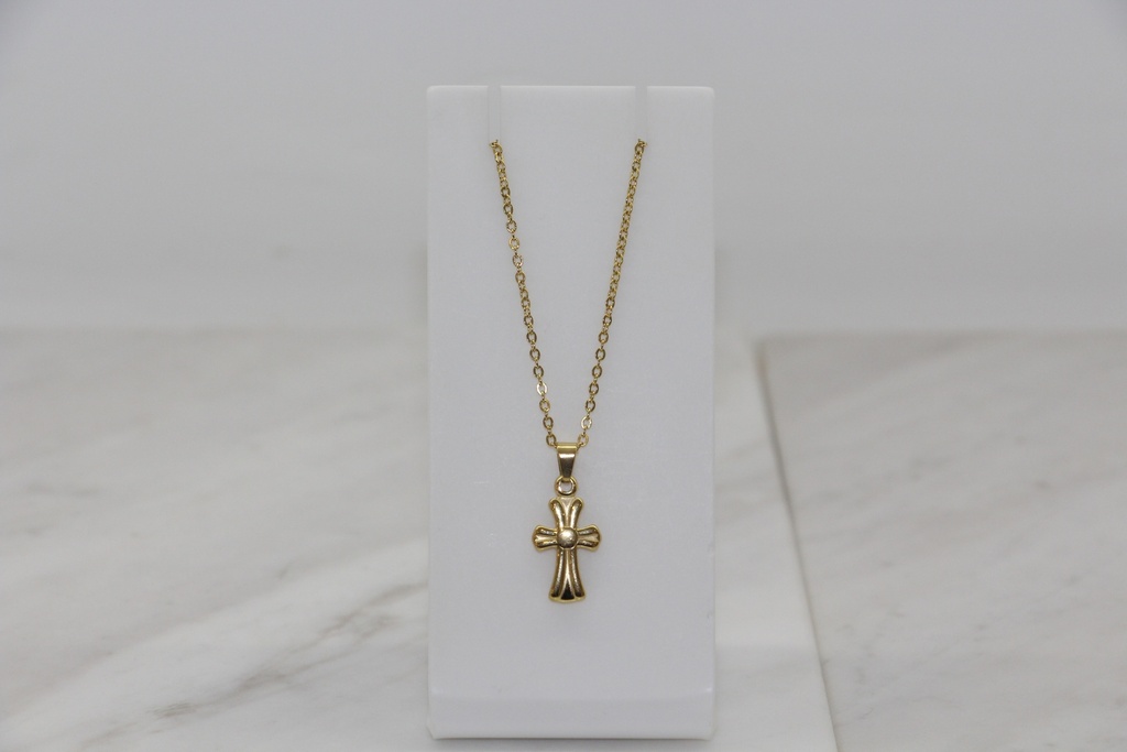Colar Dourado com Cruz