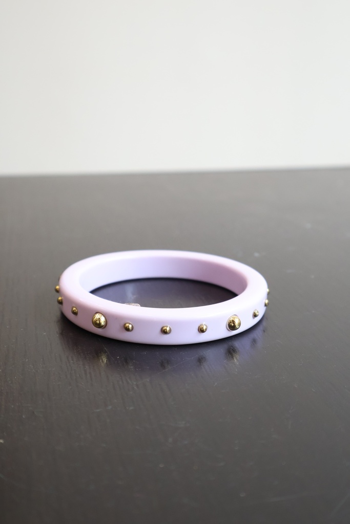 Pulseira Lilás com Tachas Douradas