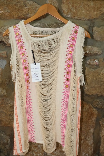 Túnica Boho com Franjas e Aplicações