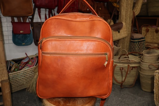 Mochila Prática em Pele Laranja