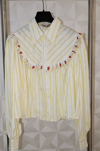 Camisa Romântica às Riscas com Folho e Bordado de Morangos