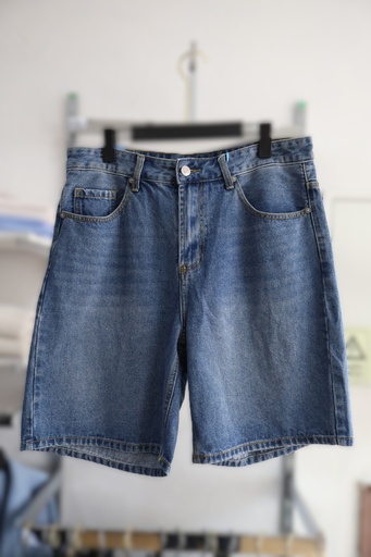 Calções Denim Clássicos "Medium Wash"