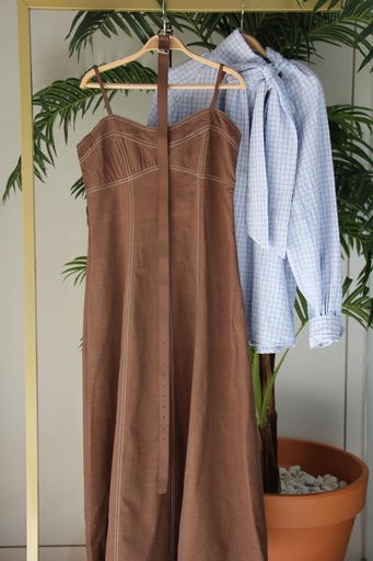 Vestido de Alças Castanho com Pespontos e Camisa às Riscas