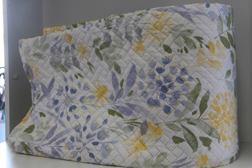 Colcha de Cama Acolchoada com Padrão de Ramagens