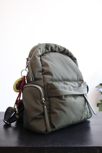 Mochila Acolchoada Verde Caqui