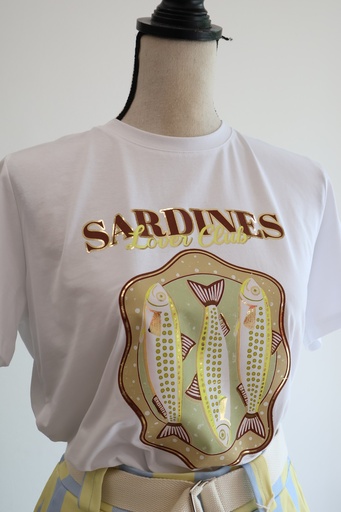 T-shirt Branca com Estampagem
