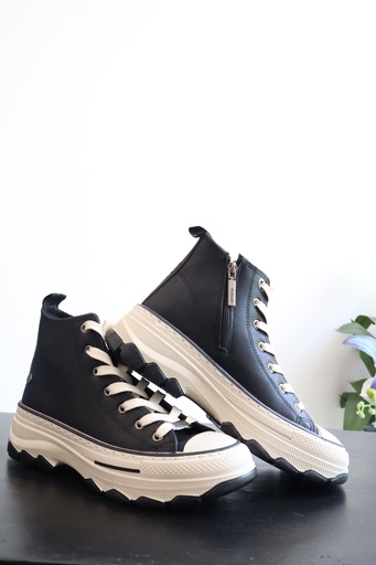 Sapatilhas Cano Alto Pretas